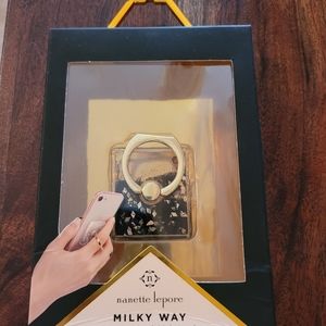NIB Nanette Lepore Phone Ring Stand